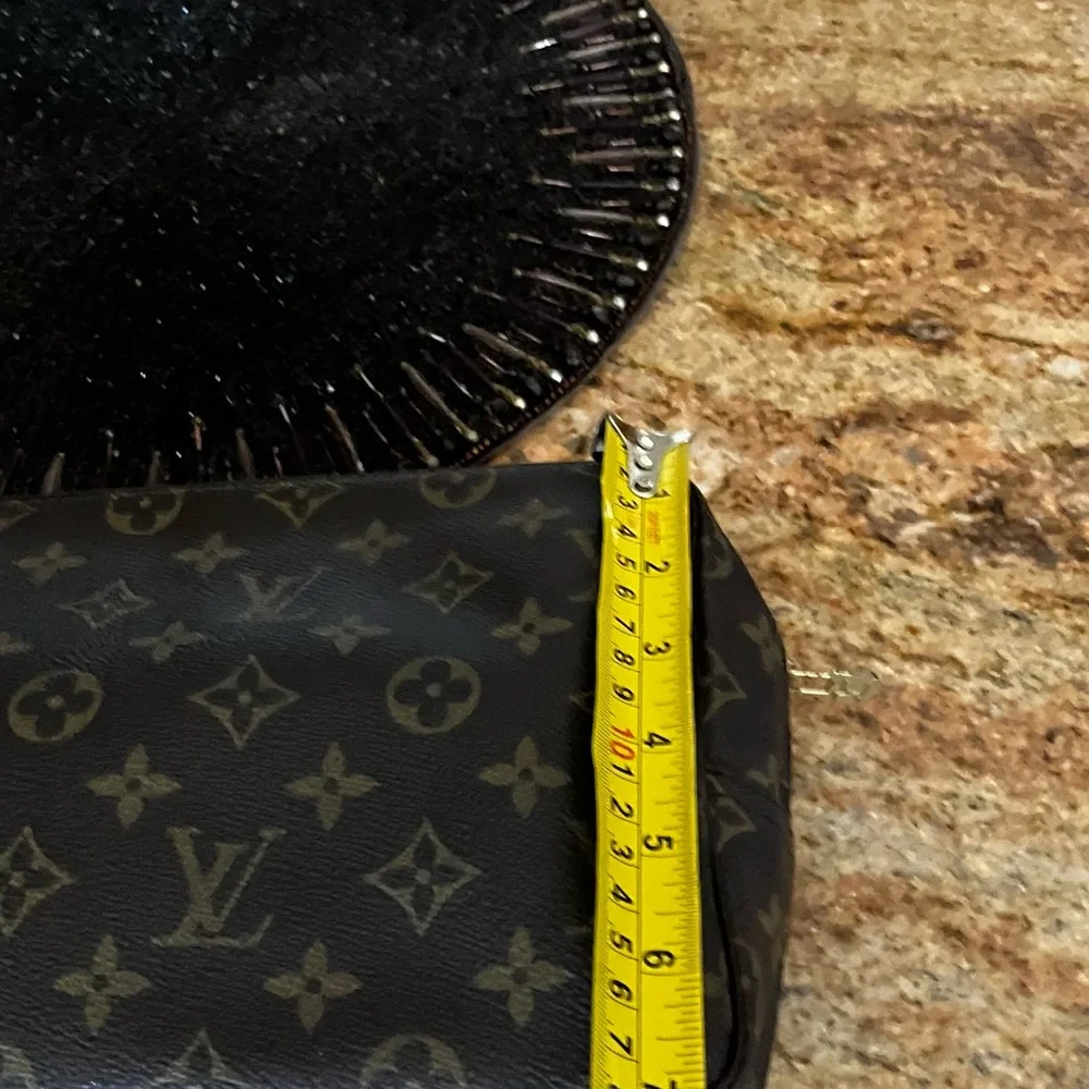 Louis Vuitton Monogram Toiletry Bag in Brown and Gold - Picture 2 of 12